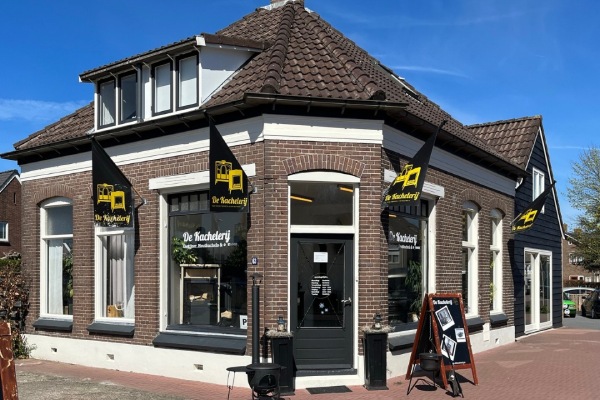 In onze kachelwinkel bij Elim kunt u ons uitgebreide assortiment zelf bewonderen.